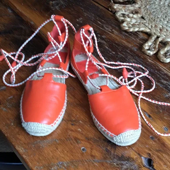 NWOT Tory Burch Lace Up Espadrilles - Picture 1 of 4